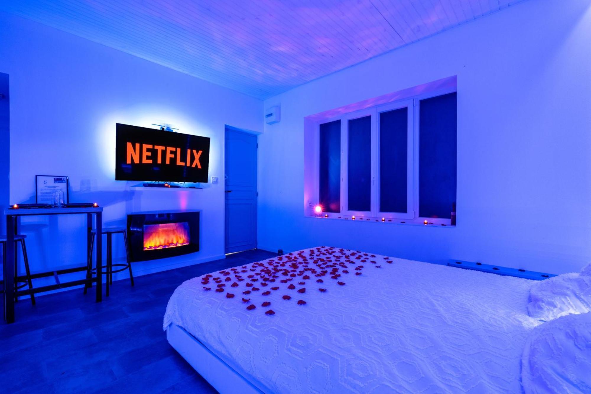 Suite Romantique 萨路特德沃克吕兹 外观 照片